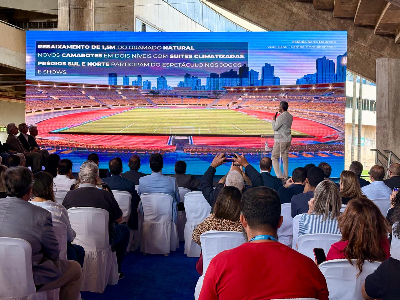 O Ministério Público de Goiás entrou com ação para anular a lei que concedeu isenção de IPTU à empresa que administra o Complexo do Estádio Serra Dourada, em Goiânia.