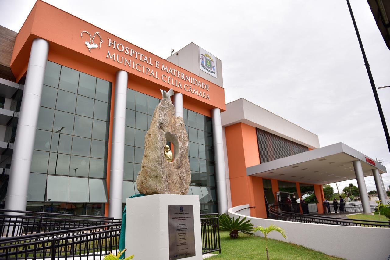 A Prefeitura de Goiânia vai renovar por mais 180 dias os contratos emergenciais com as organizações sociais que administram as três maternidades municipais.