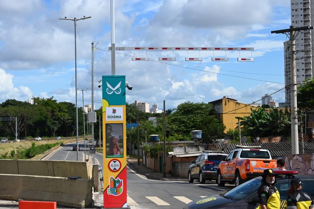 Cancela de motoramento da Marginal Botafogo.