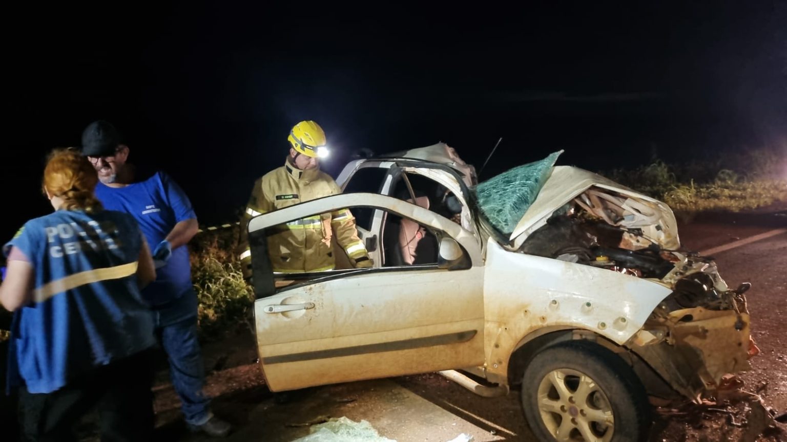 Duas pessoas morreram em um grave acidente na noite de sábado, 7, na GO-174, a cerca de cinco quilômetros de Montividiu