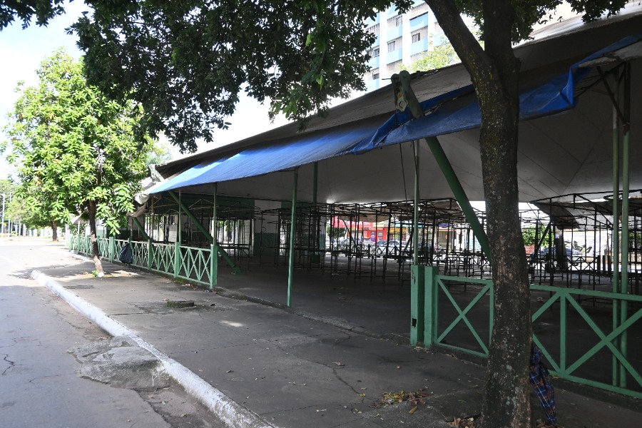 Um incêndio em um banheiro de um mercado aberto no Setor Central de Goiânia deixa uma mulher morta e um homem ferido, na manhã desta quinta-feira, 9.