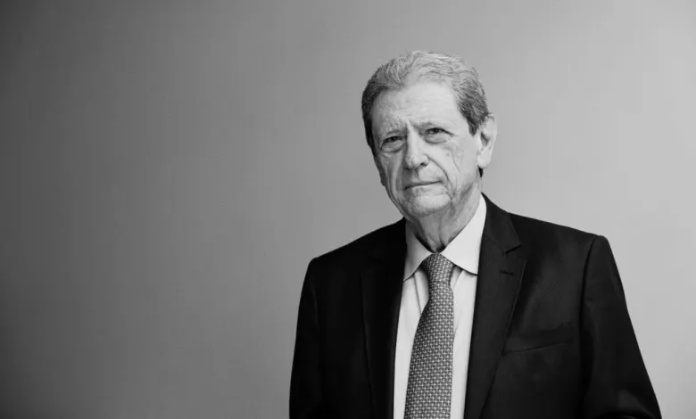Morre Paulo Vargas