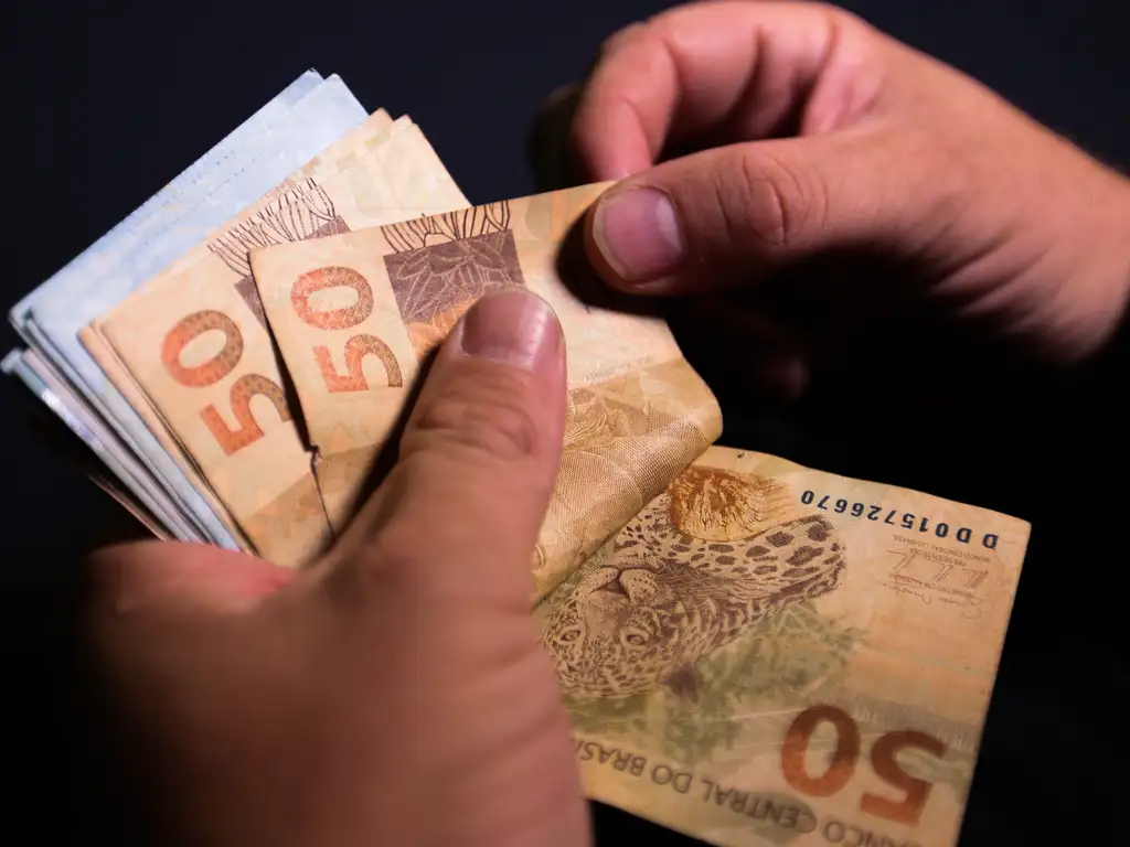 Mulheres ganham, em média, 22,9% a menos que homens em empresas com 100 ou mais funcionários em Goiás, segundo dados do Relatório de Transparência Salarial divulgados pelo governo federal.