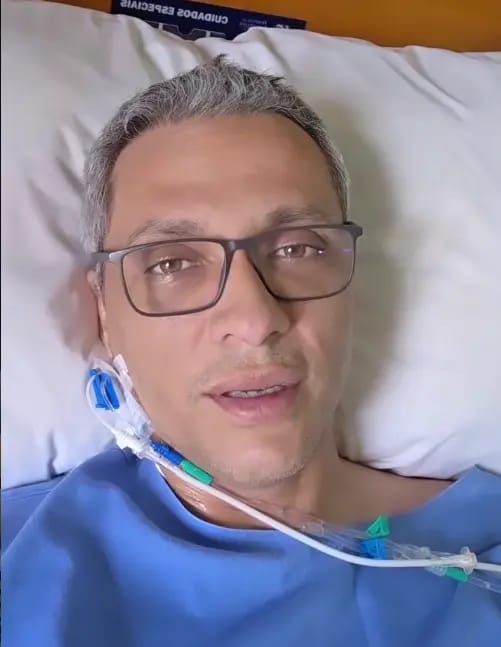 Um dia após passar por cirurgia, o deputado federal Gustavo Gayer deixa a UTI